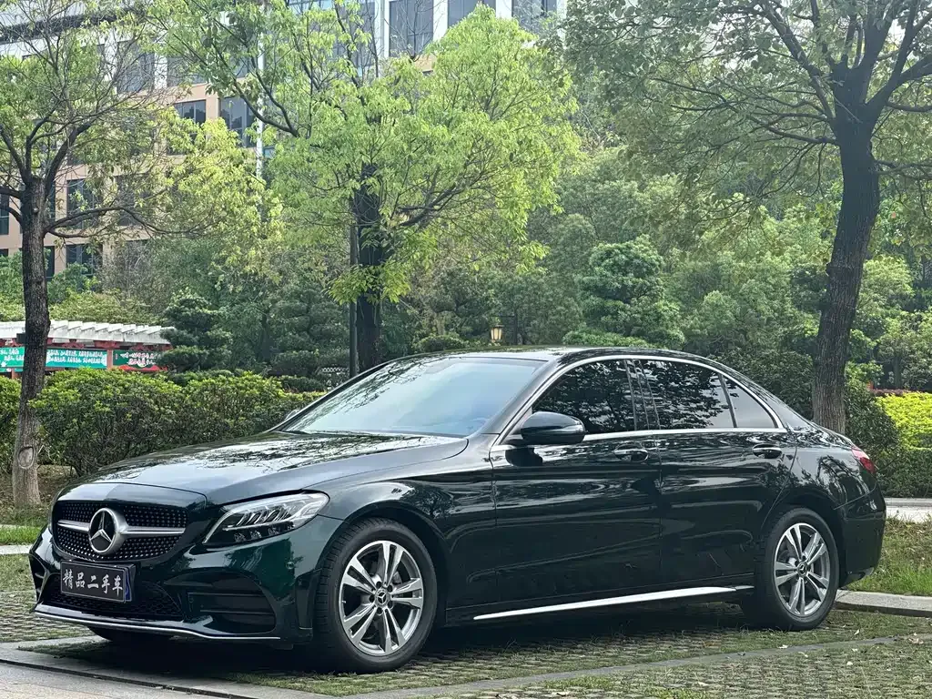 Mercedes-Benz C-Class — фото 1