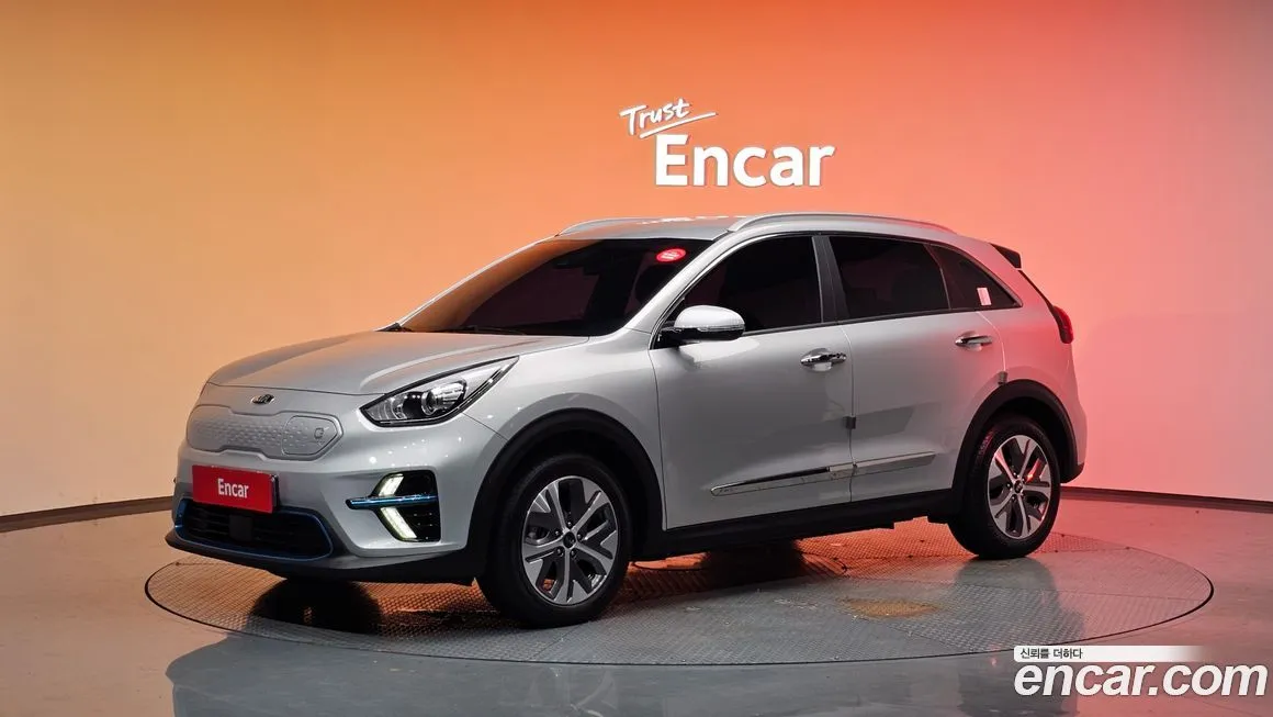 Kia Niro — фото 1