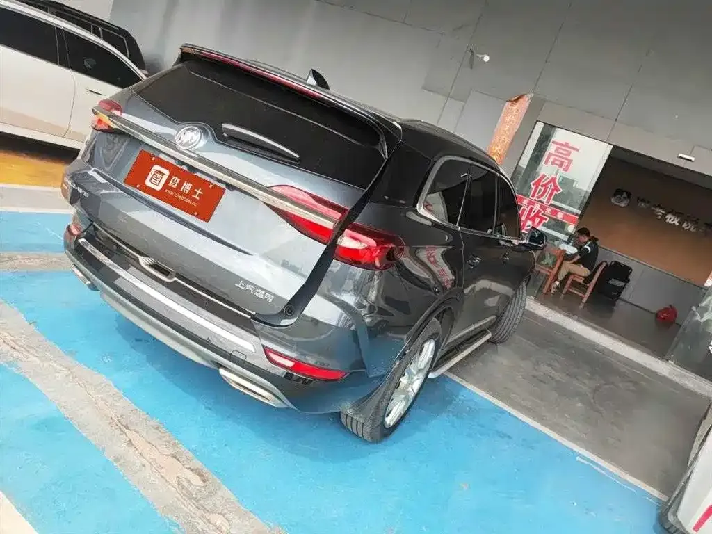 Buick Enclave — фото 2