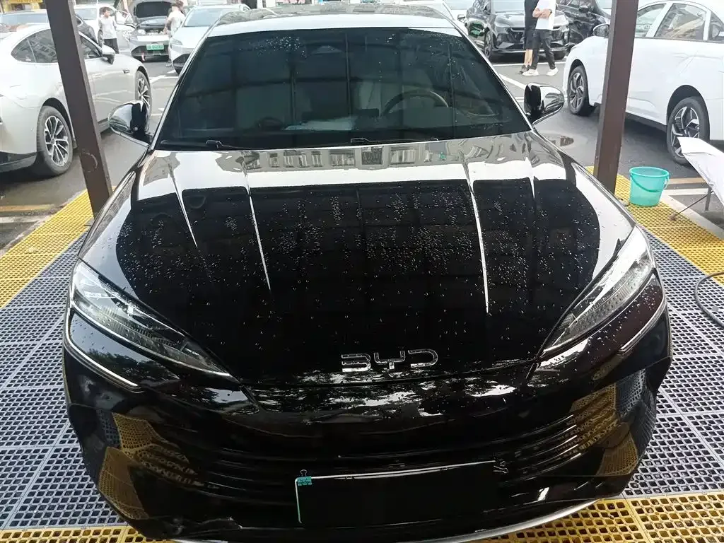 BYD Seal — фото 3