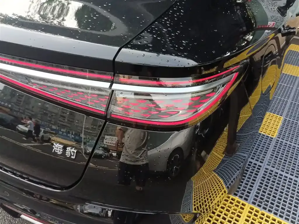 BYD Seal — фото 8