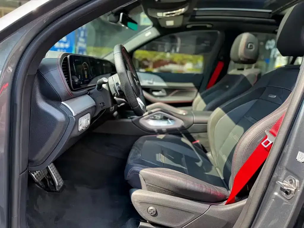 Mercedes-Benz GLE AMG — фото 7