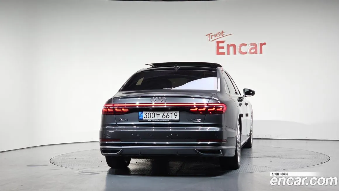 Audi A8 — фото 4