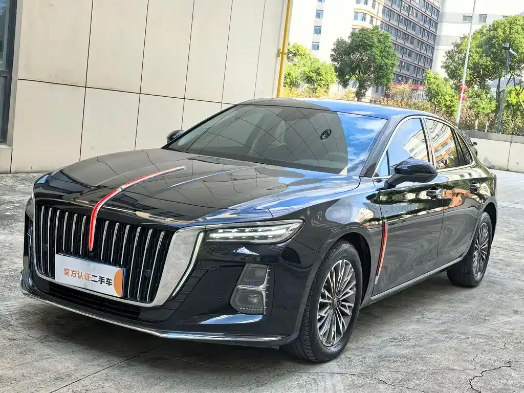 Hongqi H5 — фото 1