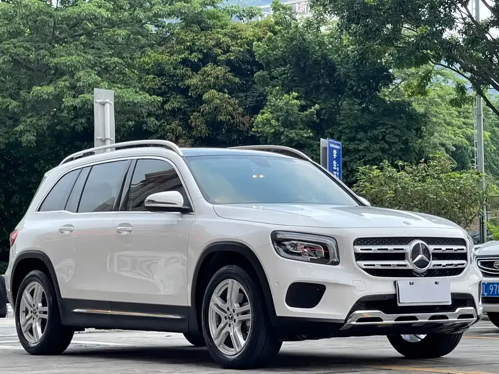 Mercedes-Benz GLB — фото 3