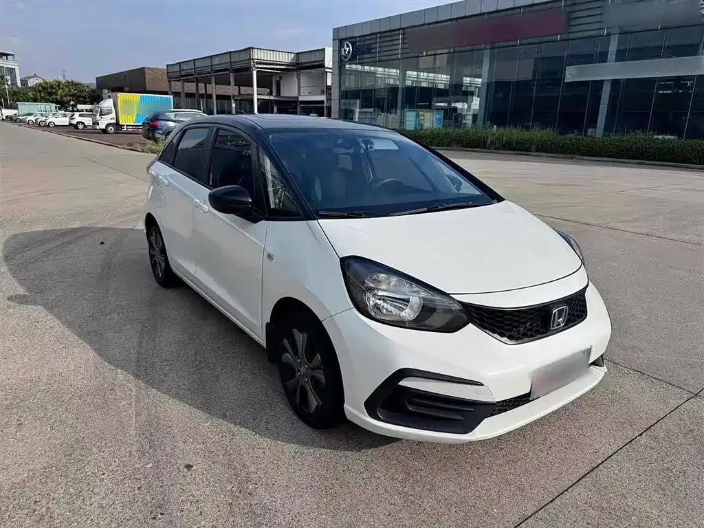 Honda Fit — фото 4