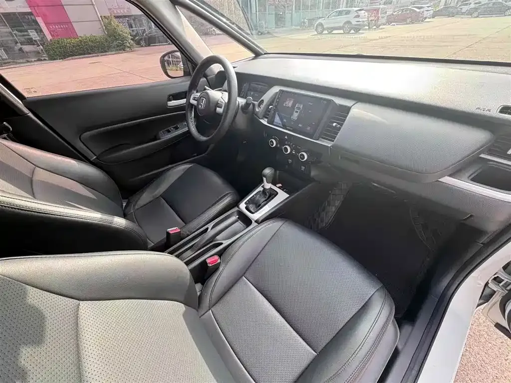 Honda Fit — фото 9