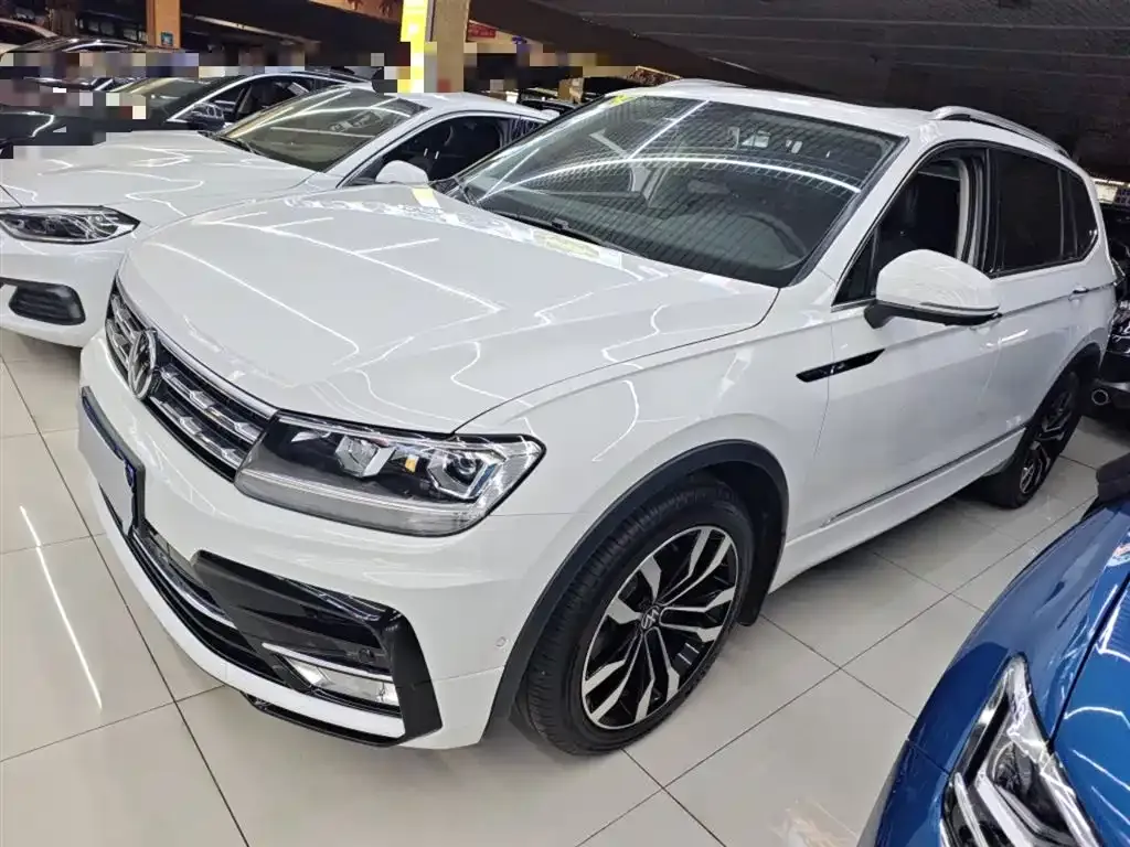 Volkswagen Tiguan L — фото 5