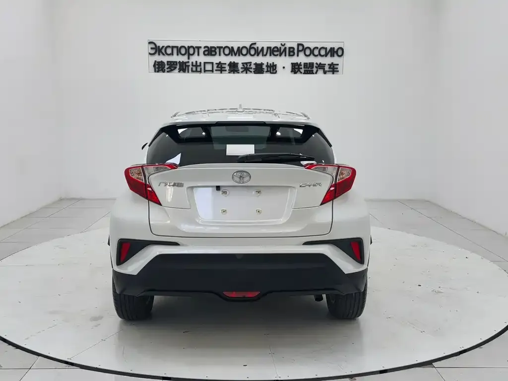 Toyota C-HR — фото 5