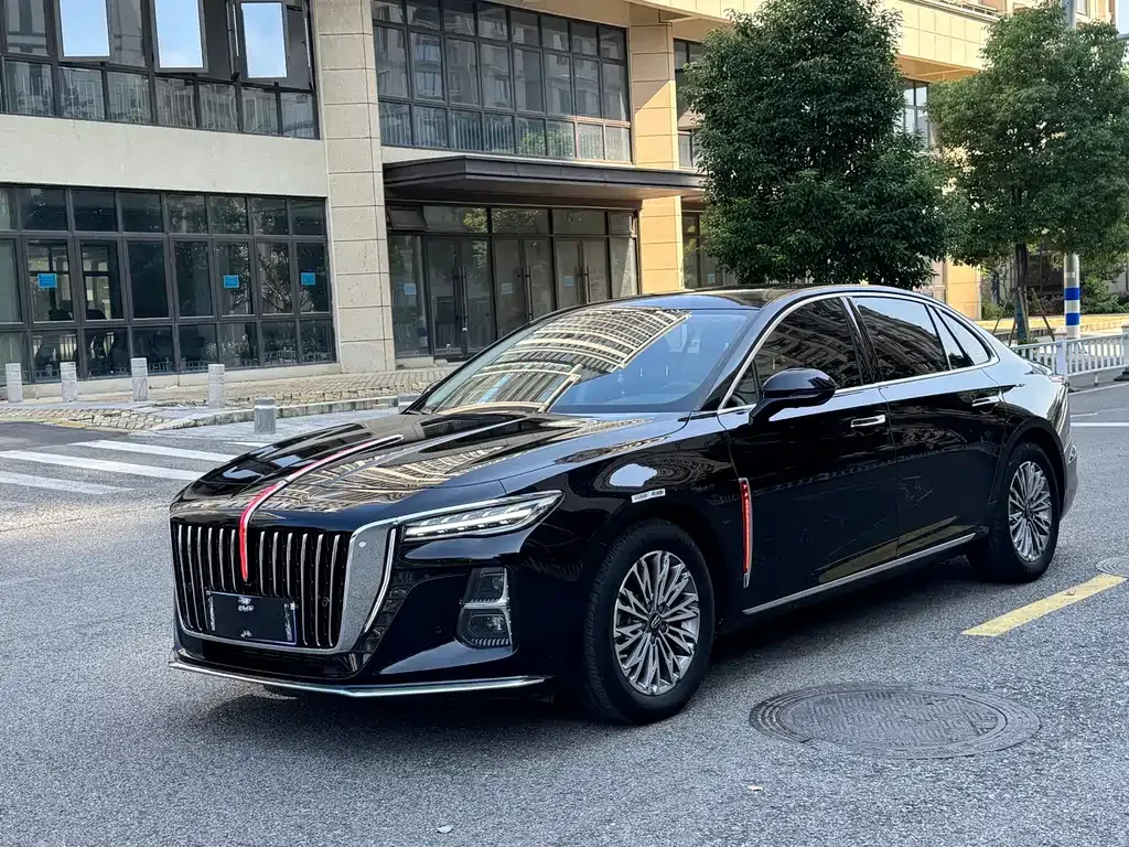 Hongqi H5 — фото 1
