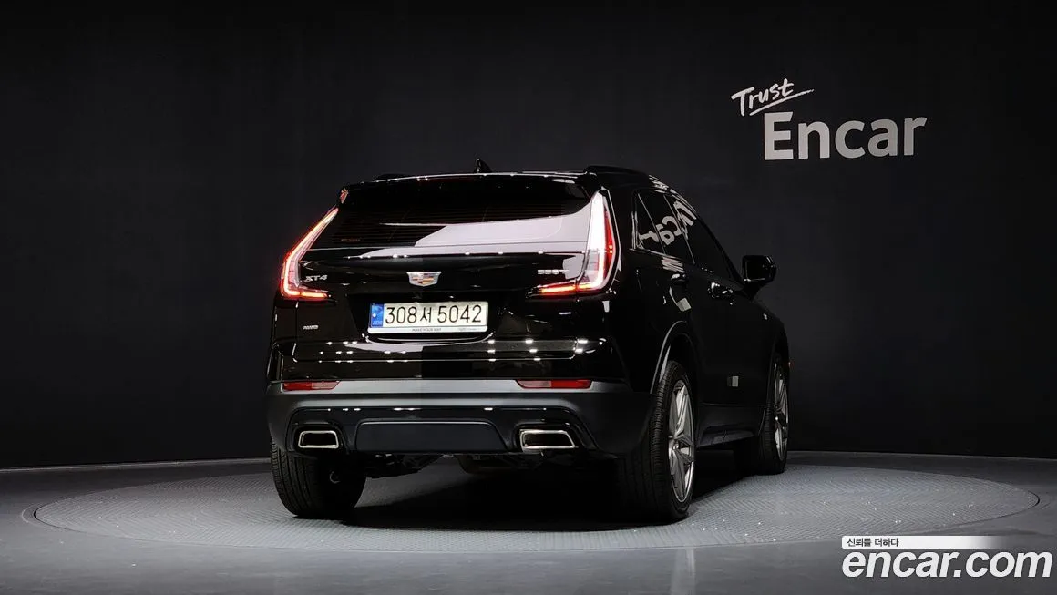 Cadillac XT4 — фото 4