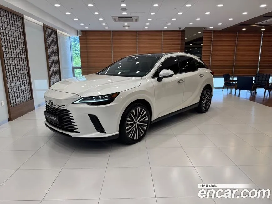 Lexus RX — фото 1
