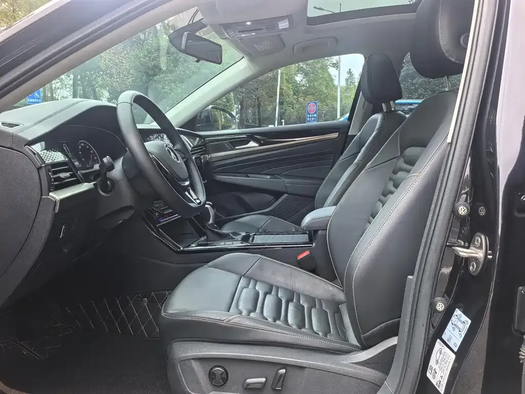 Volkswagen Passat — фото 10