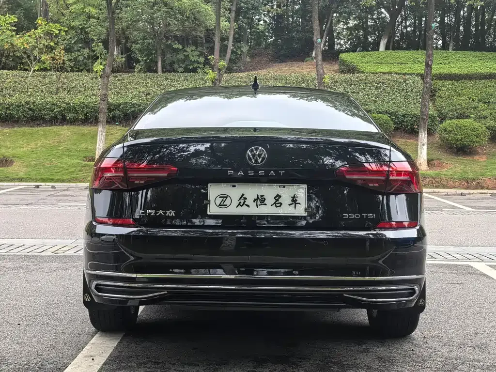 Volkswagen Passat — фото 5