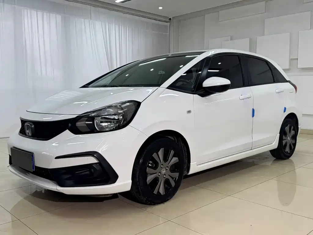 Honda Fit — фото 1