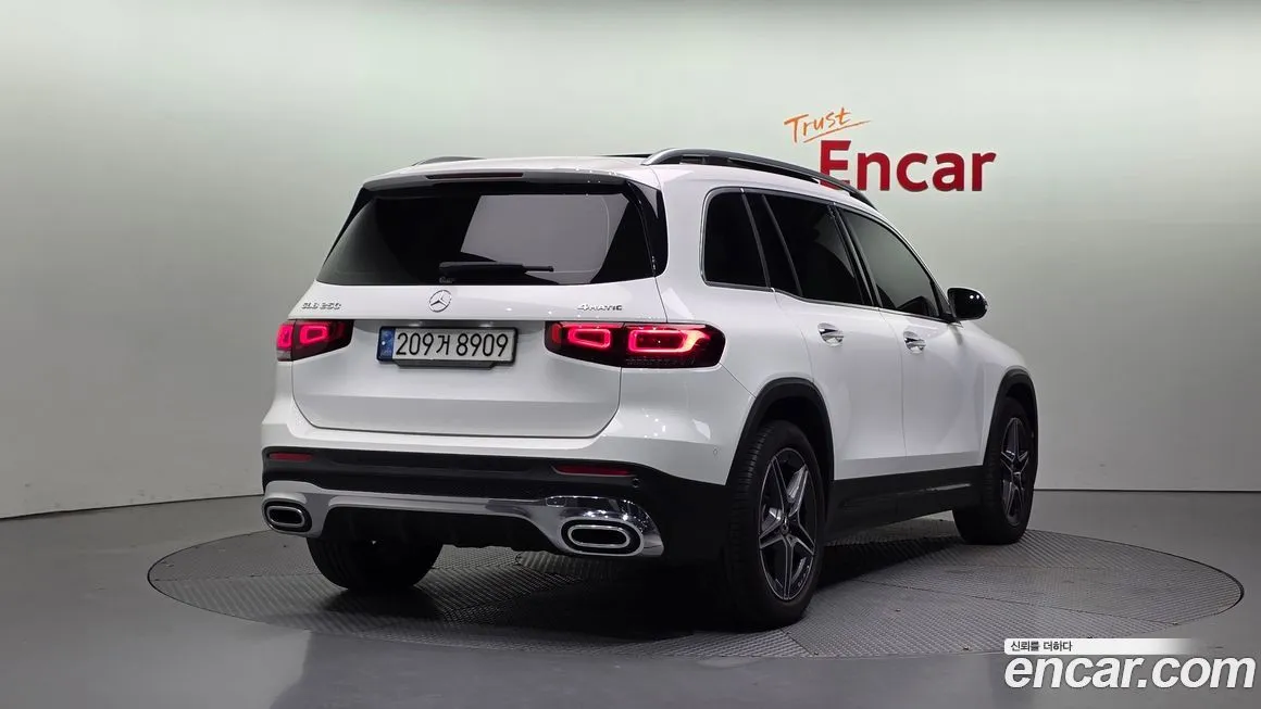 Mercedes-Benz GLB-Class — фото 2