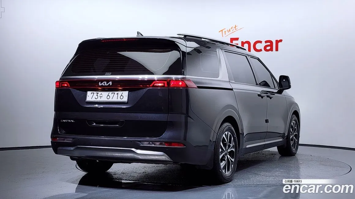 Kia Carnival — фото 2