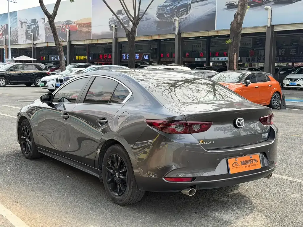 Mazda 3 Axela — фото 10