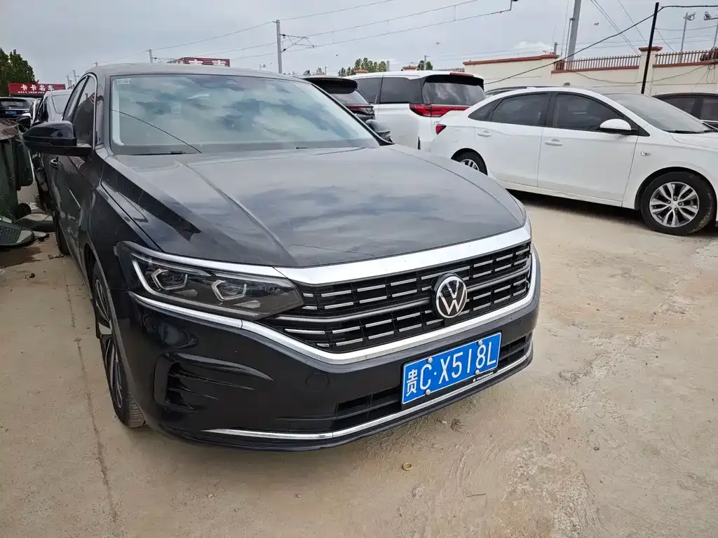 Volkswagen Passat — фото 3