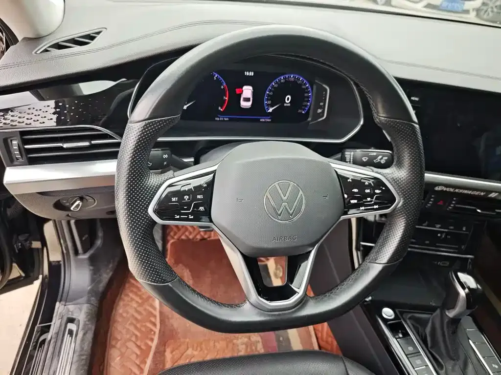Volkswagen Passat — фото 6