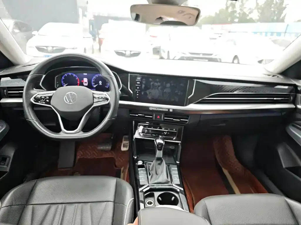 Volkswagen Passat — фото 8
