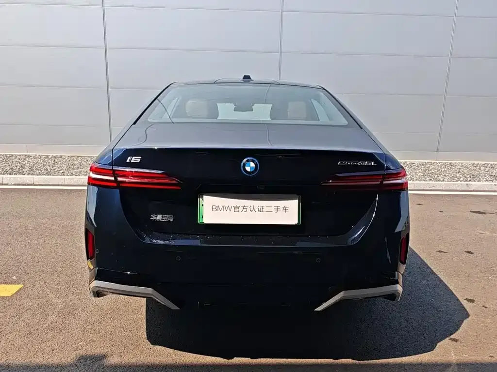 BMW i5 — фото 6
