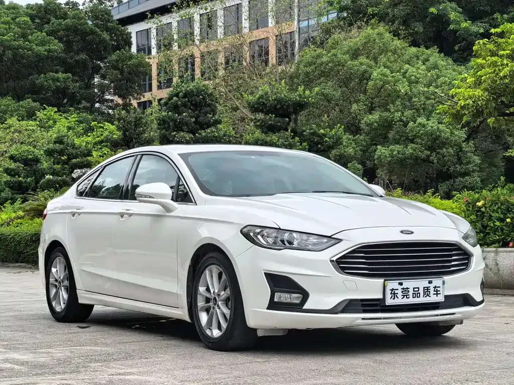 Ford Mondeo — фото 3