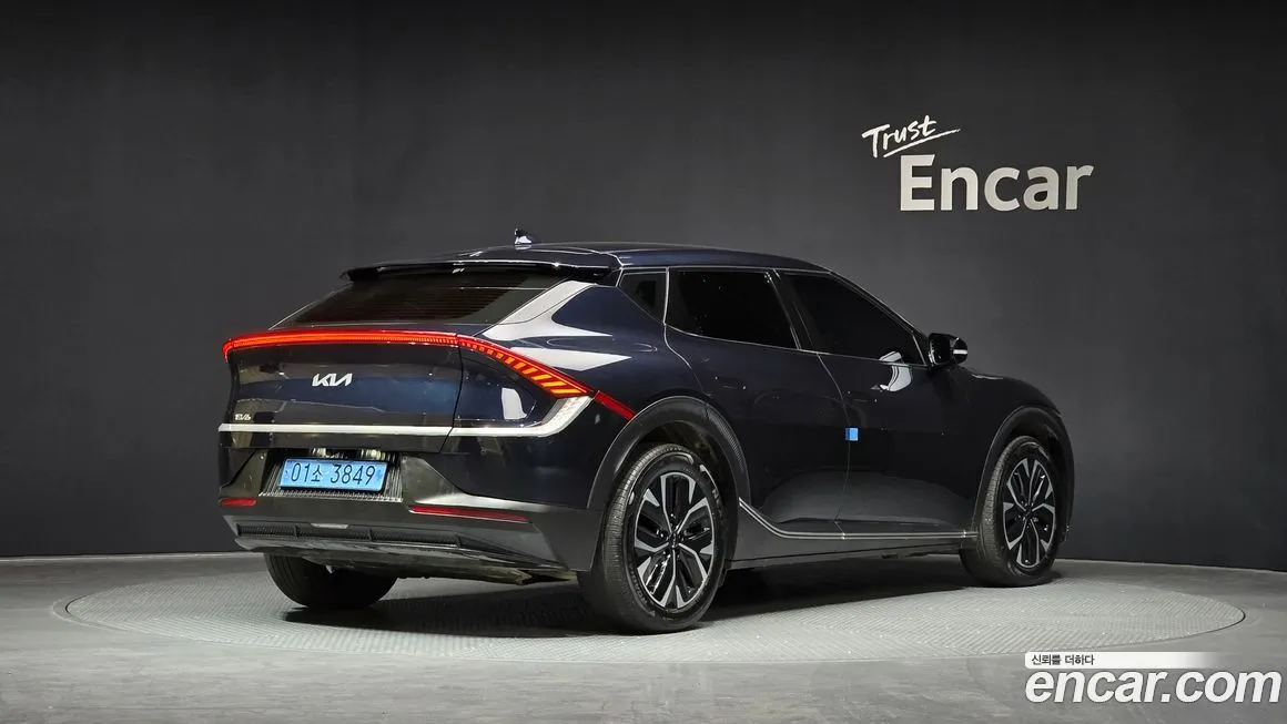 Kia EV6 — фото 2