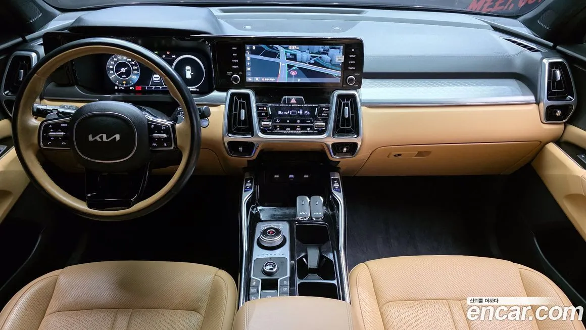 Kia Sorento — фото 7