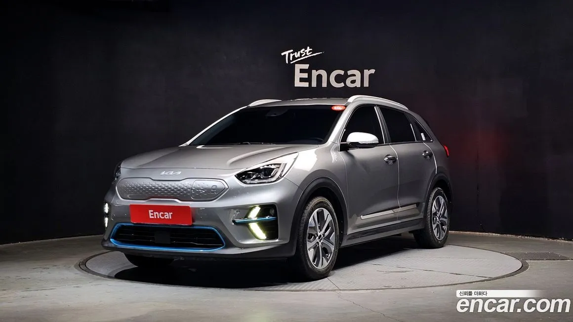 Kia Niro — фото 1