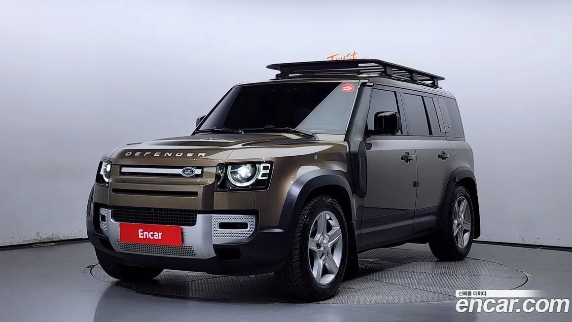 Land Rover Defender — фото 1