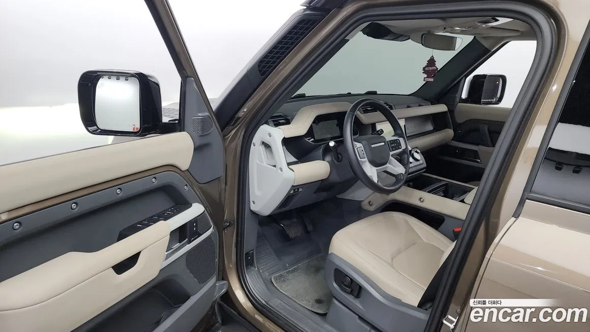 Land Rover Defender — фото 10
