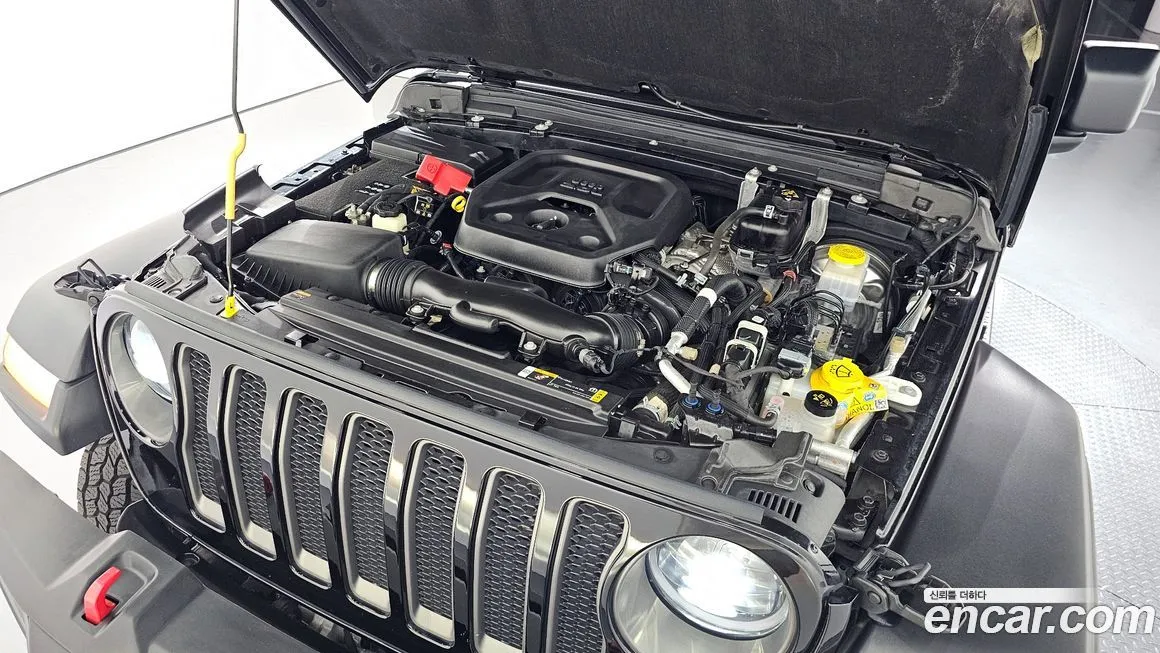 Jeep Wrangler — фото 6