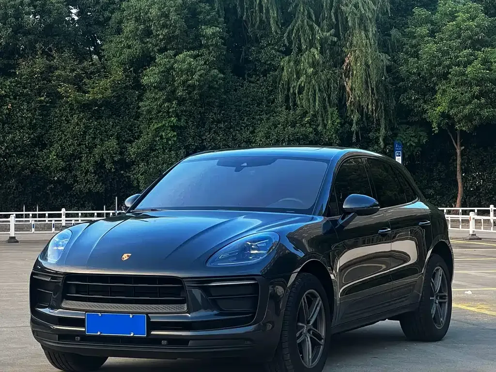 Porsche Macan — фото 1