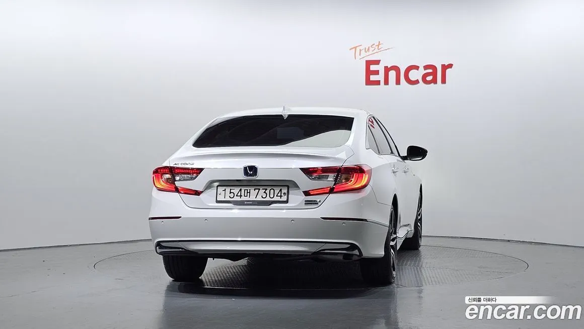 Honda Accord — фото 4