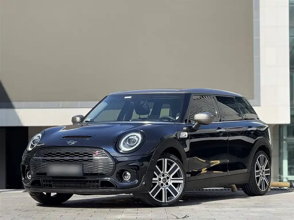 MINI Clubman — фото 1