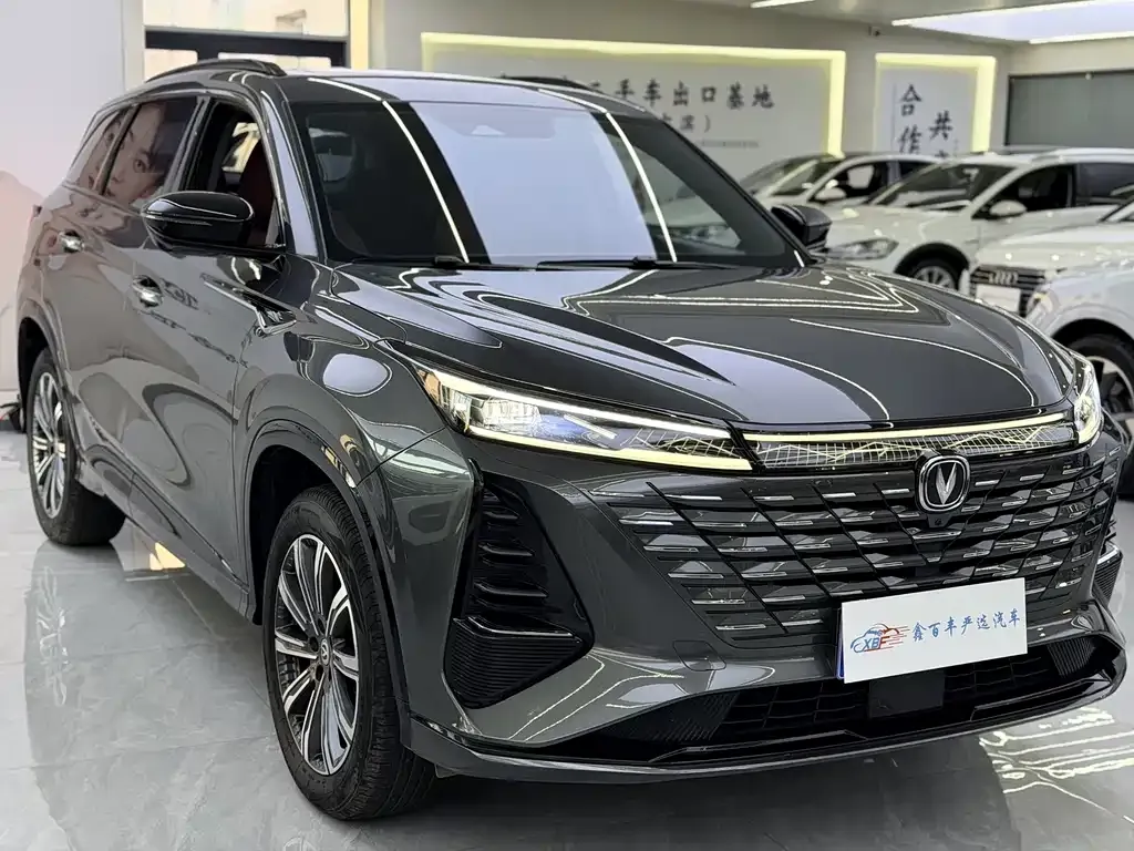 Changan CS75PLUS — фото 3