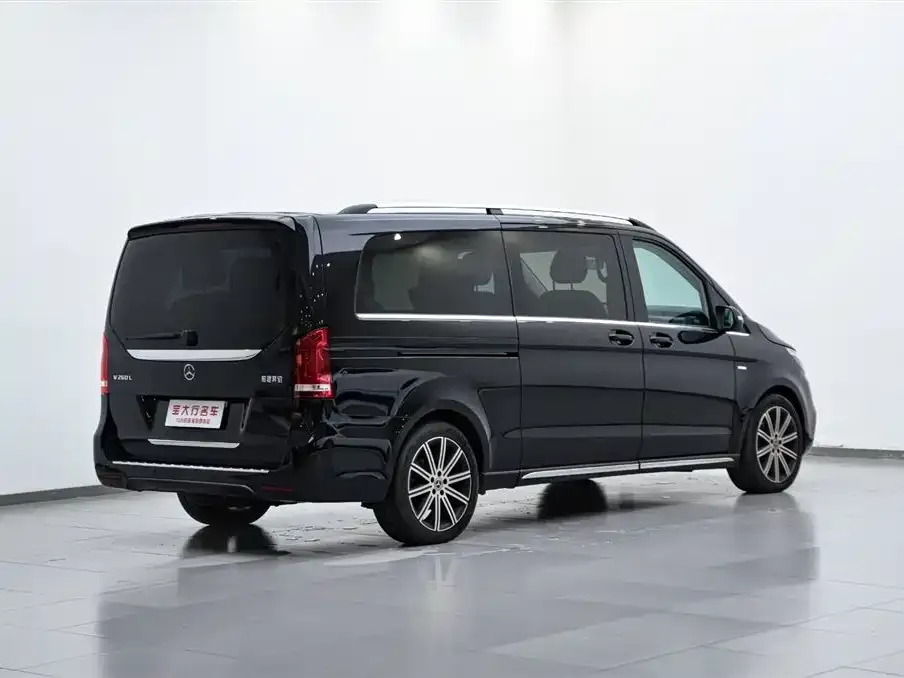 Mercedes-Benz V-Class — фото 4