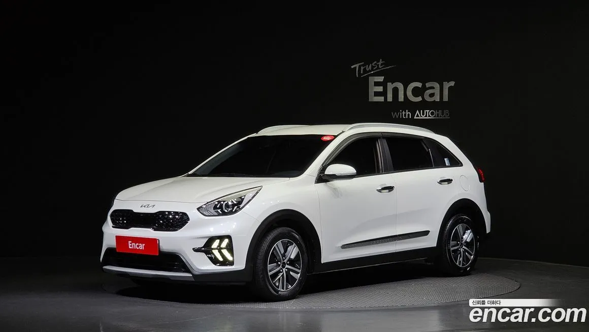 Kia Niro — фото 1
