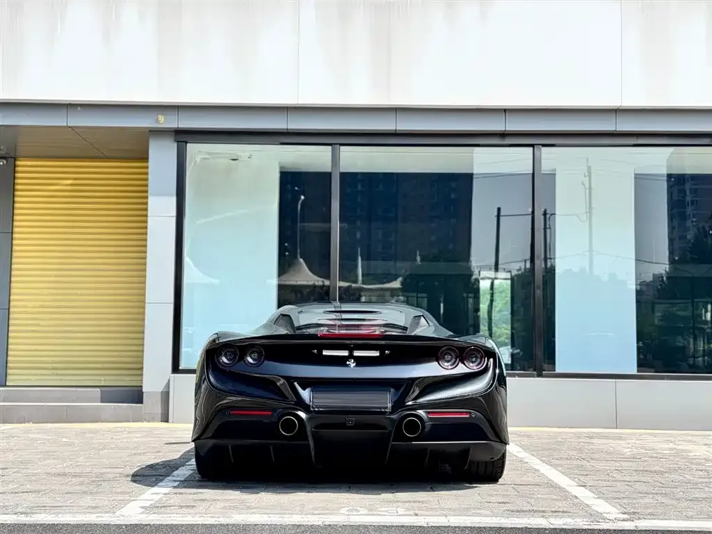 Ferrari F8 — фото 4