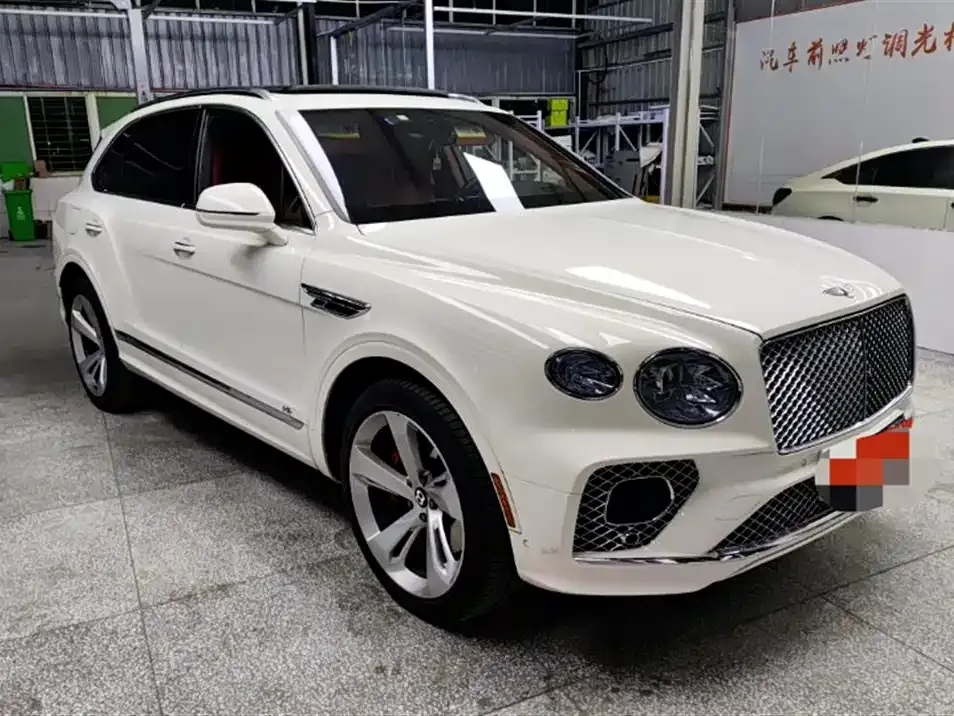 Bentley Bentayga — фото 2