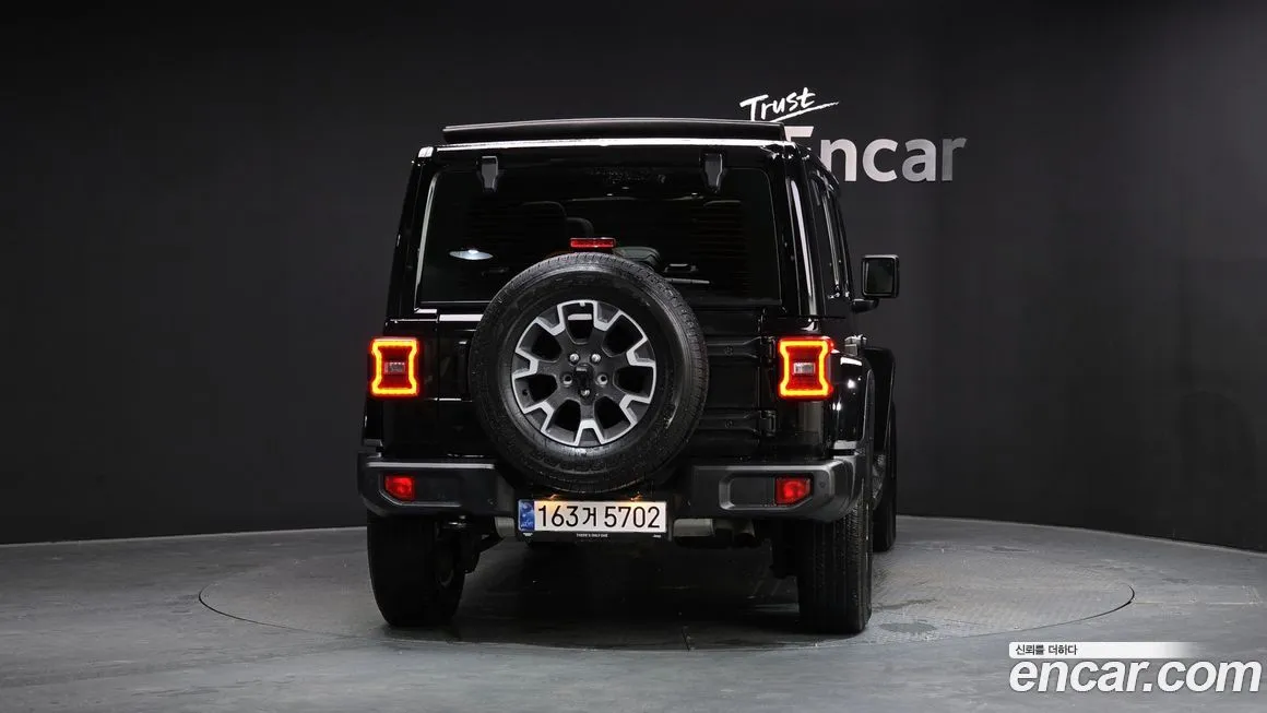 Jeep Wrangler — фото 4