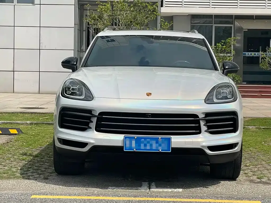 Porsche Cayenne — фото 2