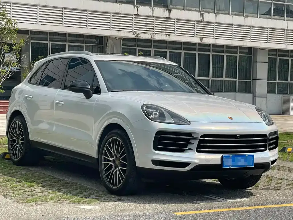 Porsche Cayenne — фото 3