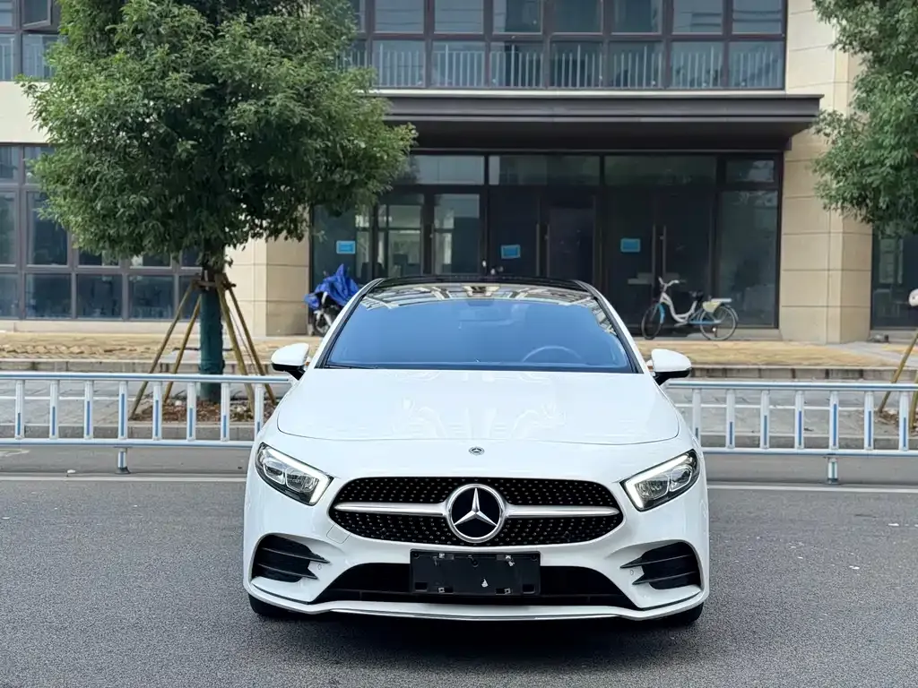 Mercedes-Benz A-Class — фото 1