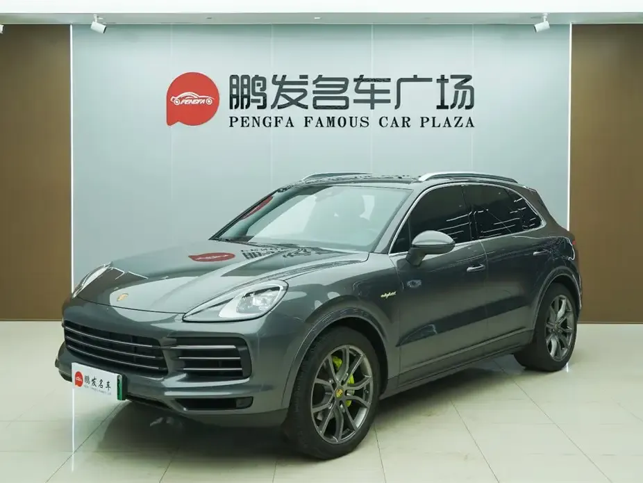 Porsche Cayenne Hybrid — фото 1