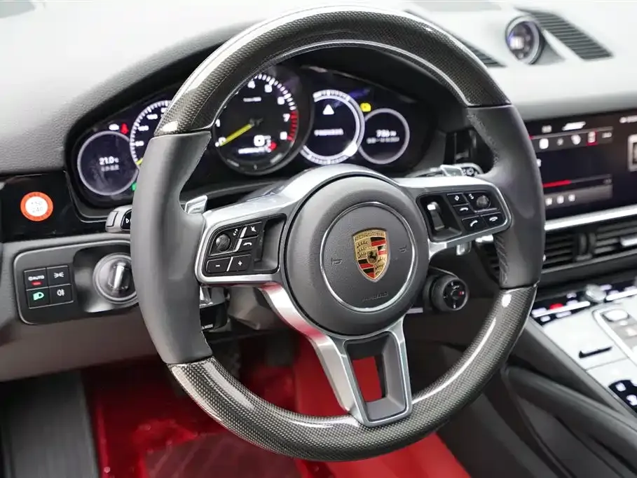 Porsche Cayenne Hybrid — фото 7