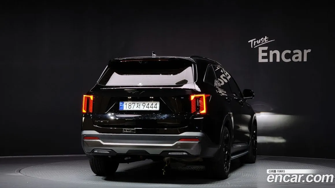 Kia Sorento — фото 4