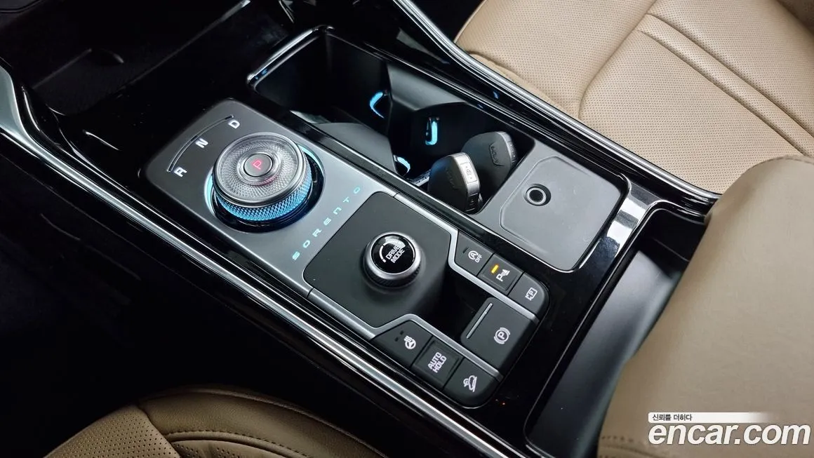 Kia Sorento — фото 9