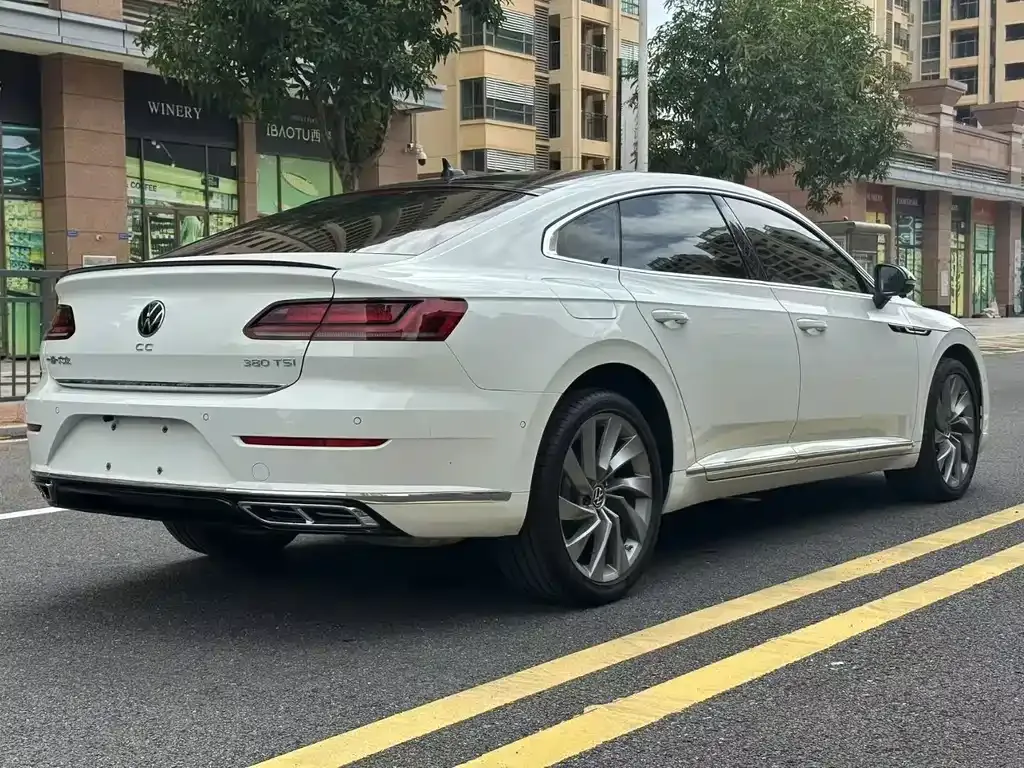 Volkswagen CC — фото 5